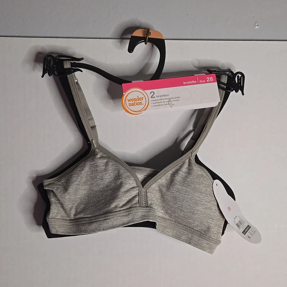 WONDER NATION 2 BRALETTES SIZE‎ GIRLS 28 GRAY AND BLACK CONVERTS TO RACERBACK